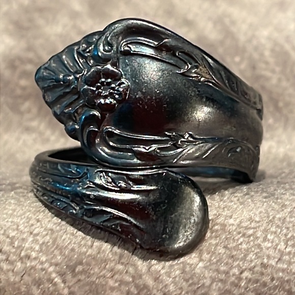 Jewelry - Vintage Spoon Style Ring